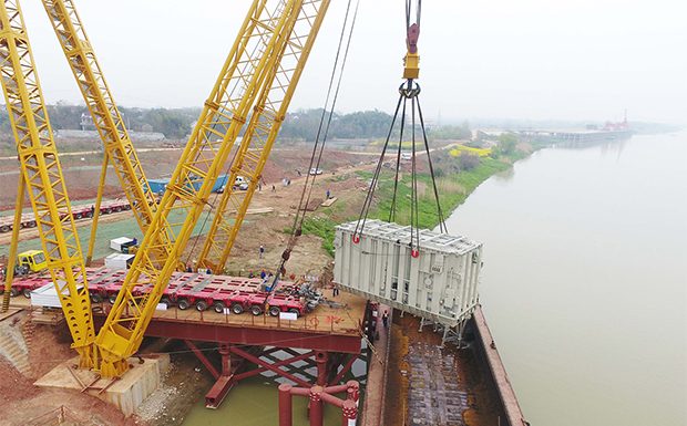 China a la vanguardia, de la energía con una gran red de transmisión eléctrica