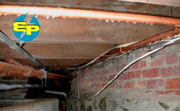 Canalizaciones eléctricas y de agua potable sin distancia mínima